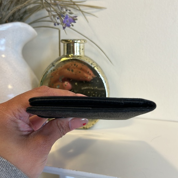 Michael kors monogram charcoal passport holder - Picture 6 of 14